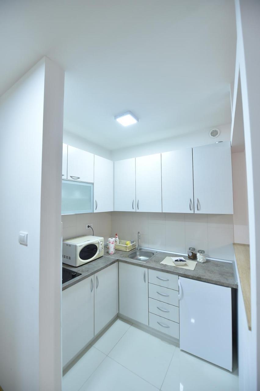 Apartment Sinisa With Garage Novi Sad Exterior foto